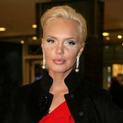 Малиновская угодила в больницу с ожогами Малиновская угодила в больницу с ожогами