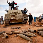 Ливийские повстанцы расстреляли россиян Ливийские повстанцы расстреляли россиян