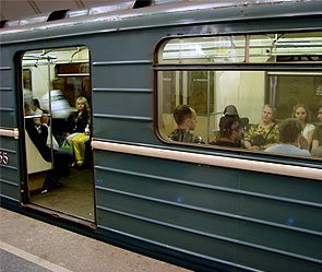 В Москве из-за пожара эвакуировали станцию метро