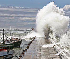 На США надвигается двухметровое цунами